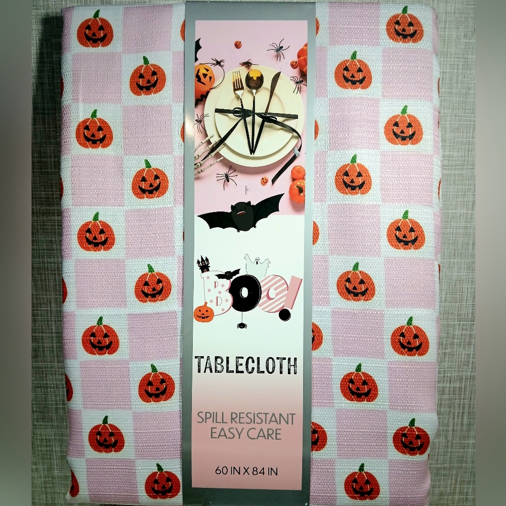 TABLECLOTH Checkered 🎃 💗 60x84" Easy-Care Spill Resistant BRAND-NEW w/tags